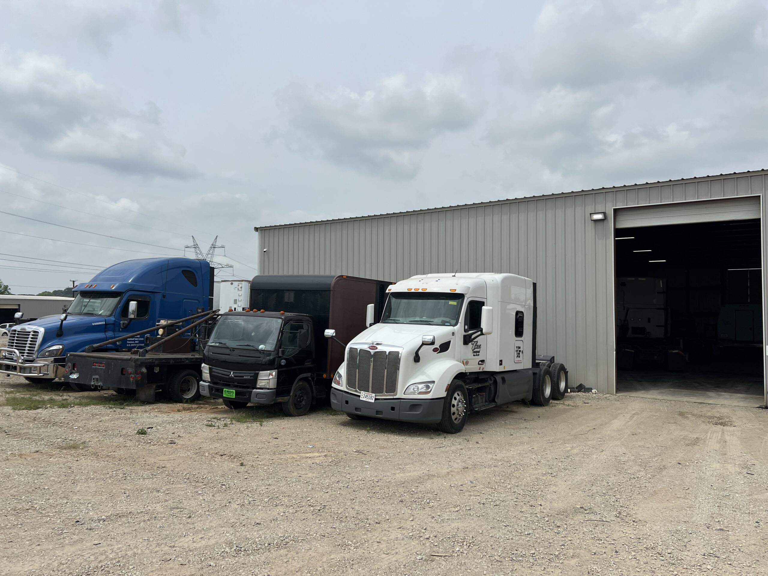 Hawkeye Diesel Repair garage outside.